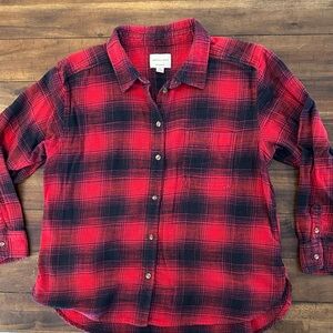 American Eagle Outfitters Red and Black Plaid Shirt